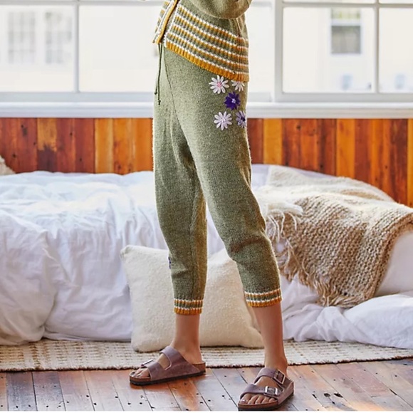 Raga | Floral Embroidered Knit Joggers | NWT - Picture 3 of 5